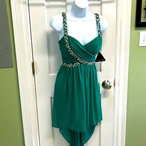 city triangles green dress 90'S CITY TRIANGLES PASTEL GREEN FLORAL MINI DRESS – thaGspot main image 1